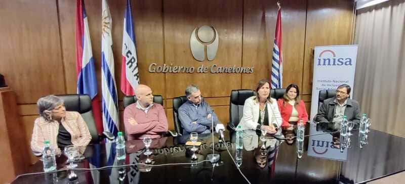 Autoridades, Silvana Nieves,Francisco Legnani, Yamndú Orsi, de Olivera, Venosa y Alarico Rodríguez